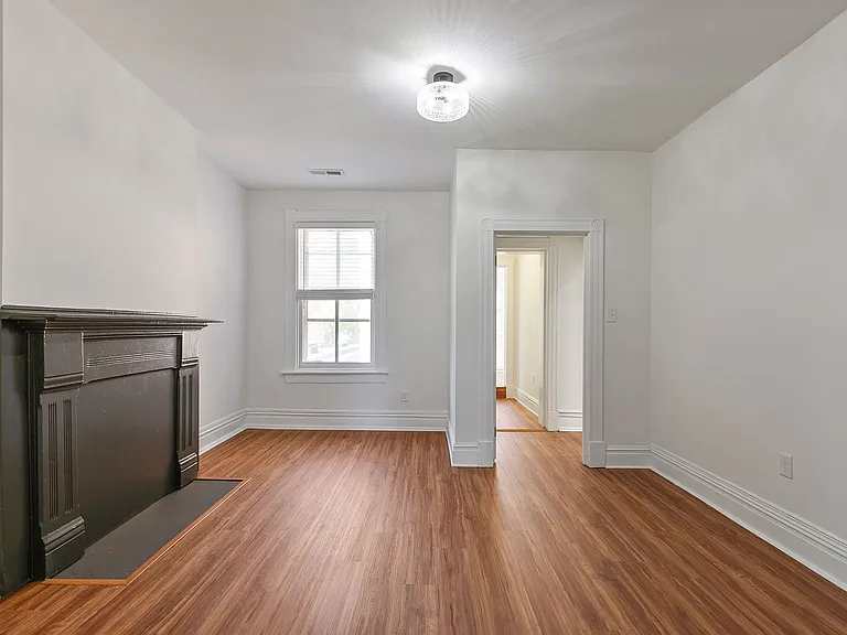 1619 W Grace St — Photo 32