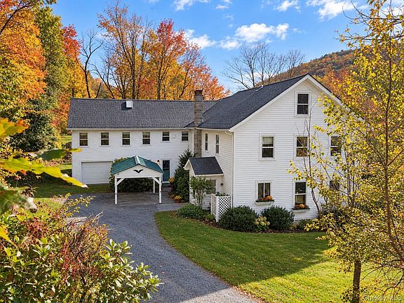 2nd image of 2182 County Road 17