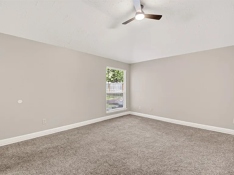 12403 Meadow Ridge Dr — Photo 25