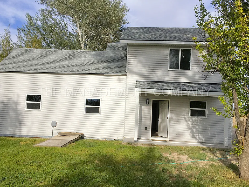 3536 N 2300 E