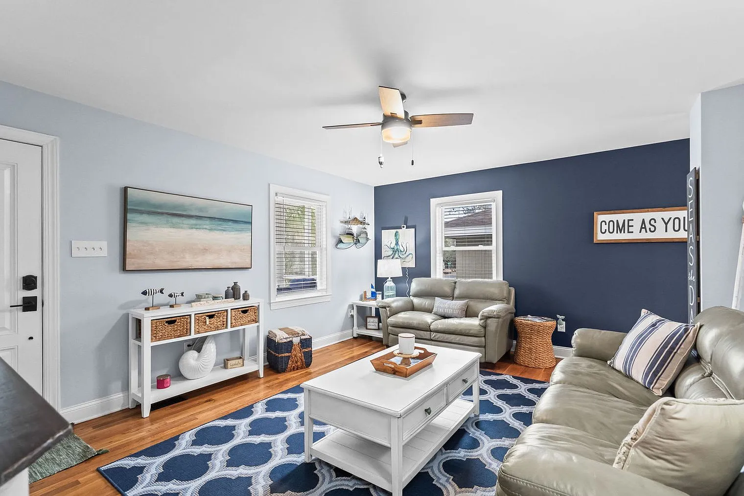3 bed, 2.0 bath, $4,612 — Photo 3