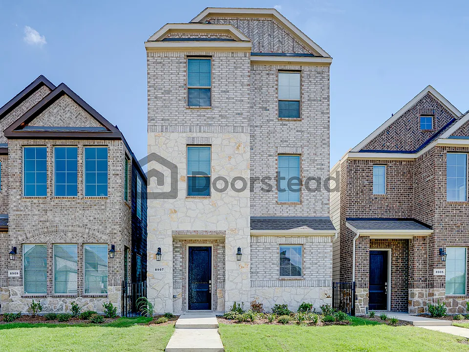 8907 Shoppers Ln