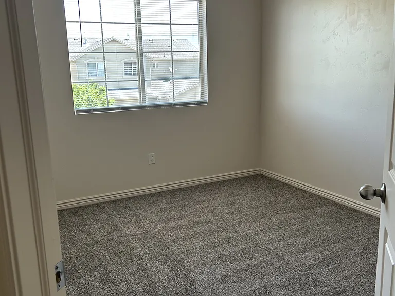 2nd bedroom up
