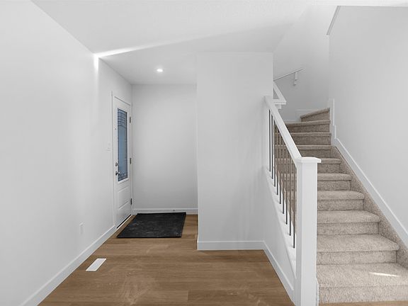 4th image of 191 Savoy Cres