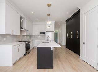 20537 74b Ave, Langley, BC V2Y 3S8