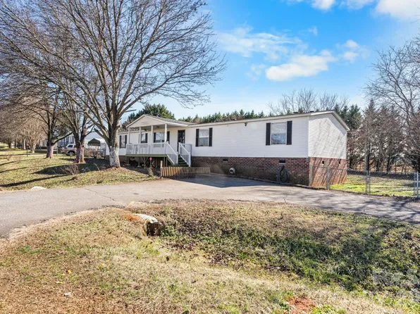 1817 Ellick Dr, Newton, NC 28658