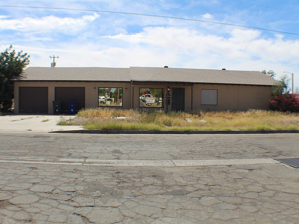 2nd image of 491 W 20th Pl