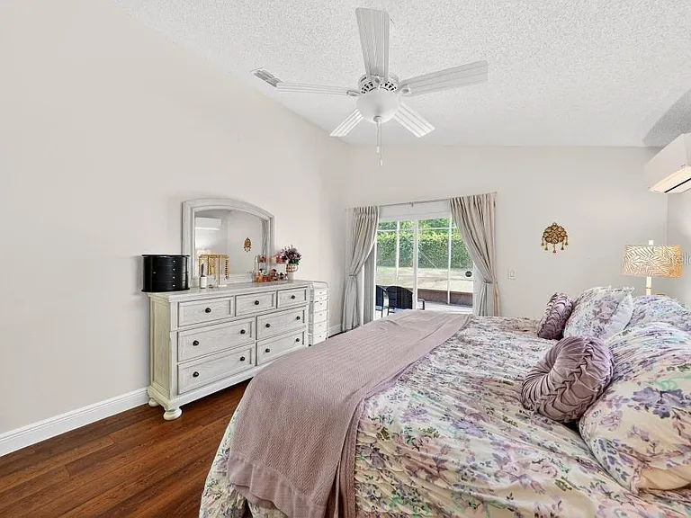 5477 Glen Oak Pl — Photo 52