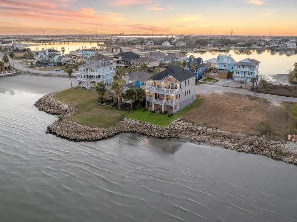 1406 Todville Rd, Seabrook, TX 77586