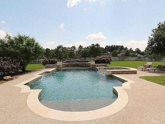 2nd image of 17403 Rose Garden Trl