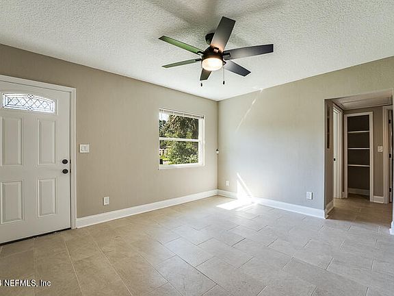 3rd image of 235 W 43RD Street
