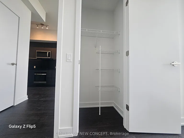 5858 Yonge St #Penthouse 26 — Photo 7