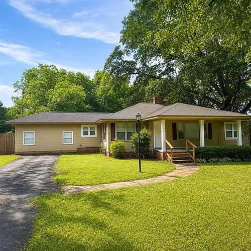111 E Belmont Dr Photo 1
