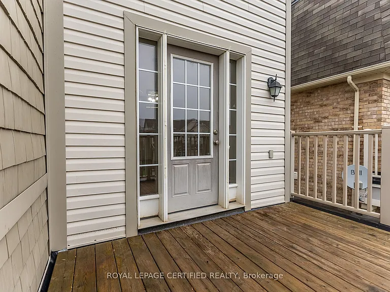 561 Speyer Cir — Photo 32