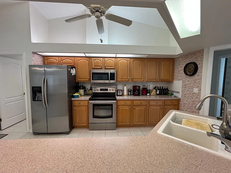 17146 Marydale Rd — Photo 16