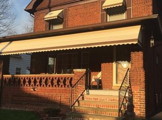 2379 S Taylor Rd, Cleveland, OH 44118