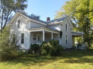 222 E 1st North St, Carlinville, IL