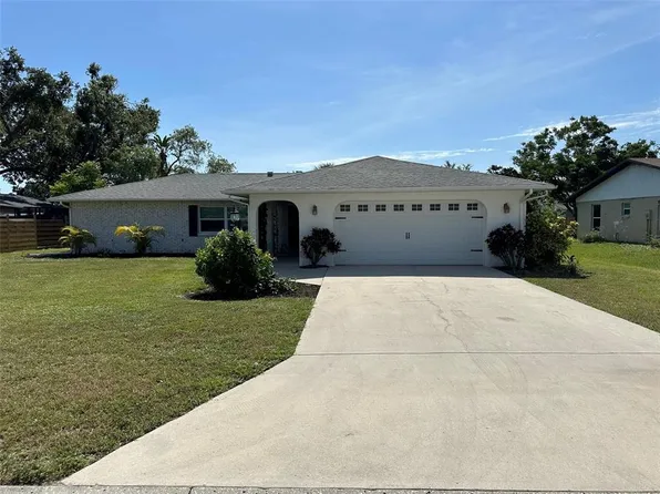 1318 Georgetowne Cir, Sarasota, FL 34232