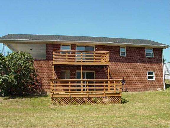 3rd image of 5070 Elm Dr