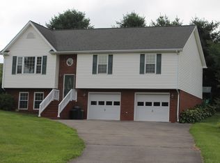 2007 Peppers Ferry Rd, Pulaski, VA 24301