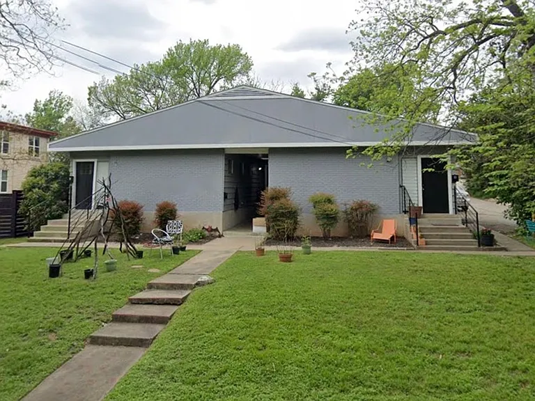 3304 Tom Green St #A — Photo 22