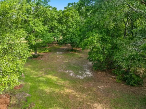 470 Trailhead Dr, Abita Springs, LA 70420
