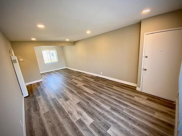 1st image of 408 Calle Cinco