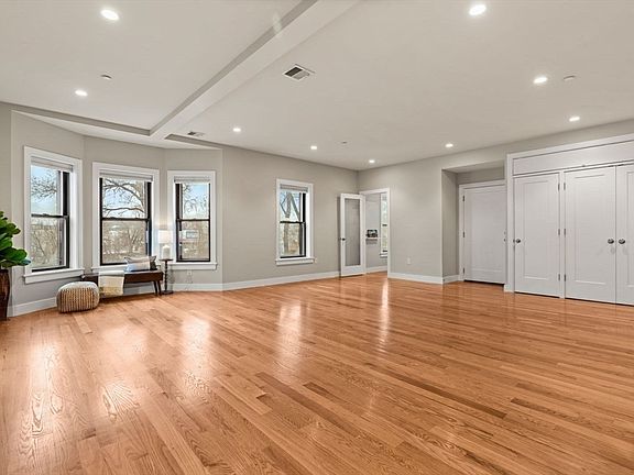 4th image of 24 Rawson St #6