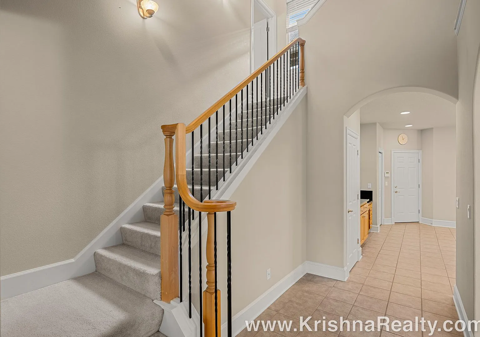 Gorgeous Exclusive Bauer Highland Community |3 BD | W/Den & Media Rm | 2.5 BA | Gourmet Kitchen I... — Photo 3