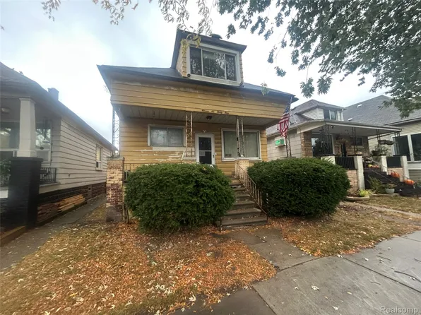 11634 Saint Aubin St, Hamtramck, MI 48212