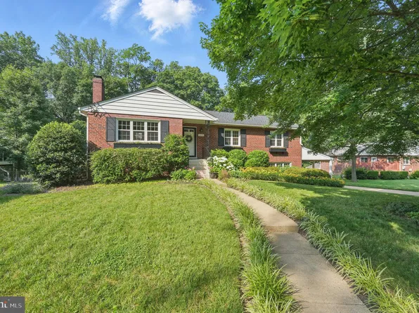 6321 Hillsborough Dr, Falls Church, VA 22044