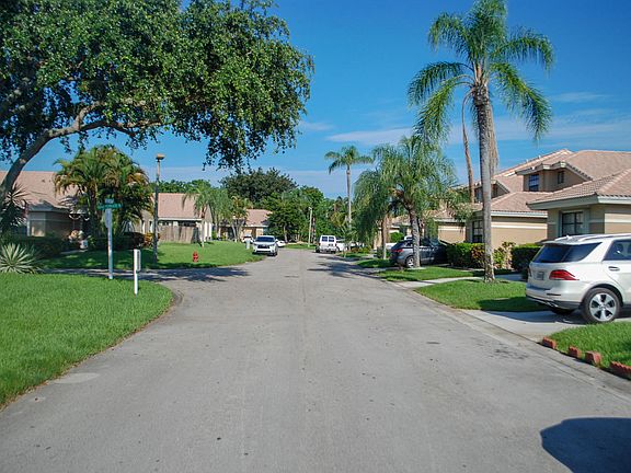 3rd image of 9856 NE Watermill Circle #H