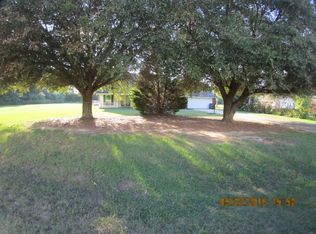 4423 Hogan Rd, Deatsville, AL 36022