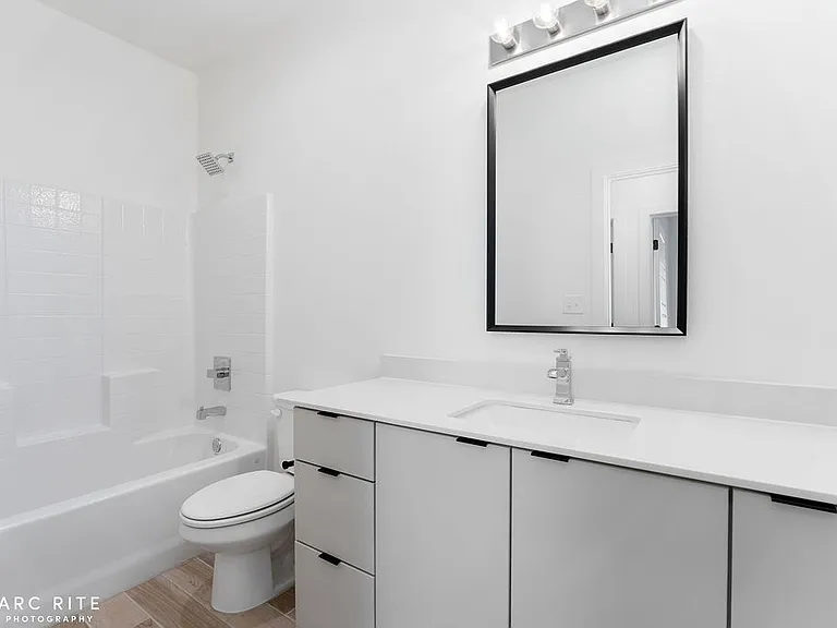 310 Homestead Ave #7 — Photo 21