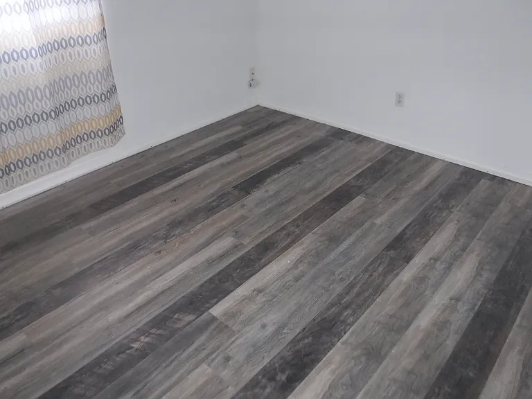 12 Edgewood St NE — Photo 9