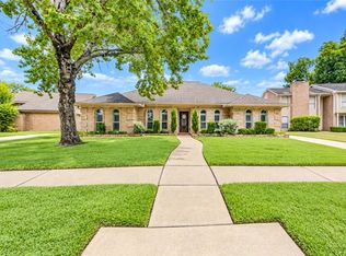 9014 Sabastian Dr, Houston, TX 77083