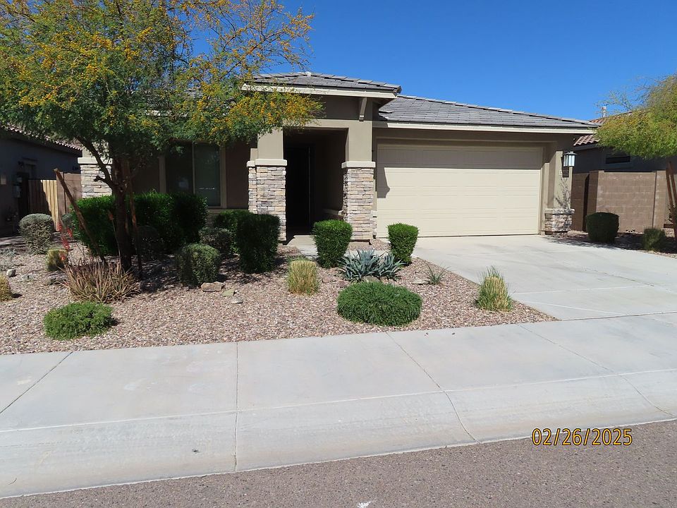 1st image of 32462 N 133rd Dr