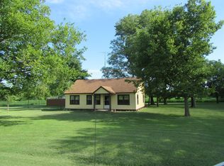 1603 40th Rd, Yates Center, KS 66783