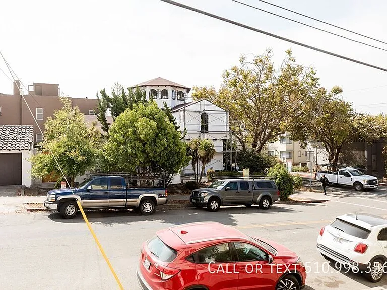 2505 Virginia St #4 — Photo 11