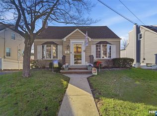 21 Park Pl, Kearny, NJ 07032