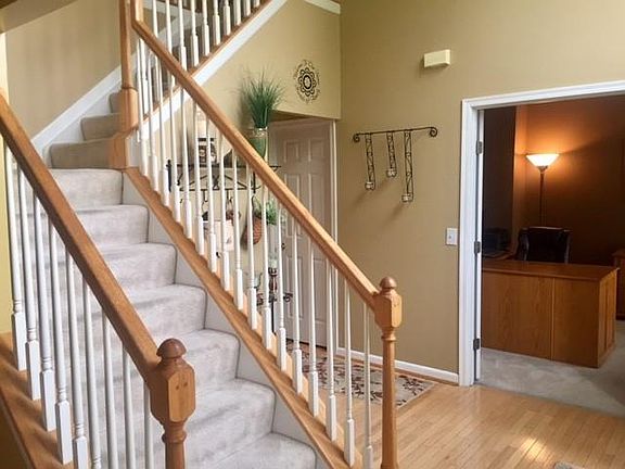 3rd image of 4506 Meadowbrook Ln