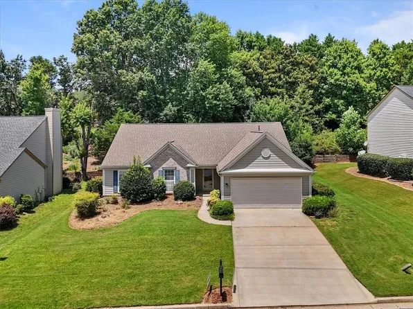 5820 Haterleigh Dr, Johns Creek, GA 30005