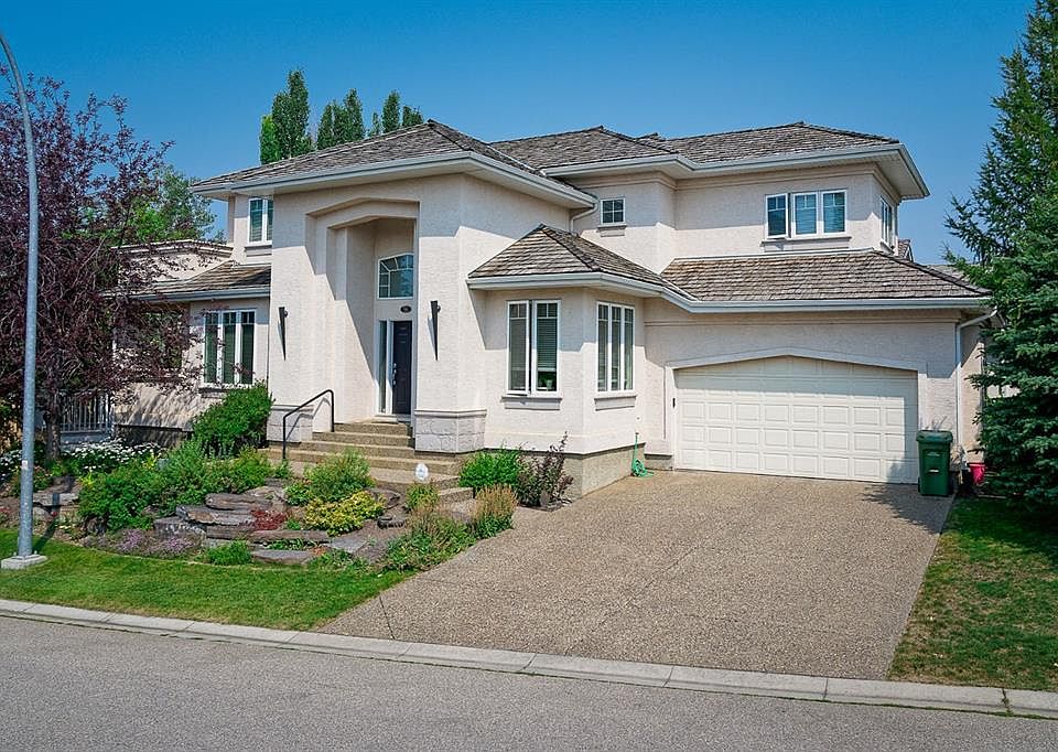 1st image of 56 S Evergreen Cres SW