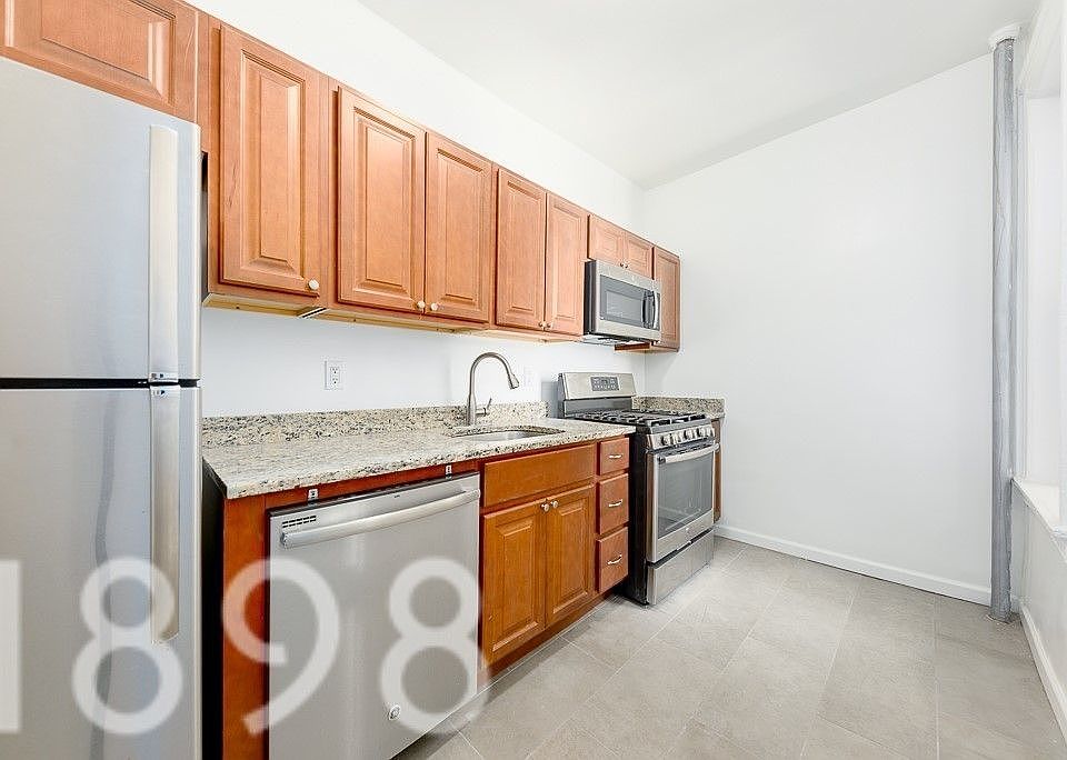 1st image of 32-52 33rd St #D7