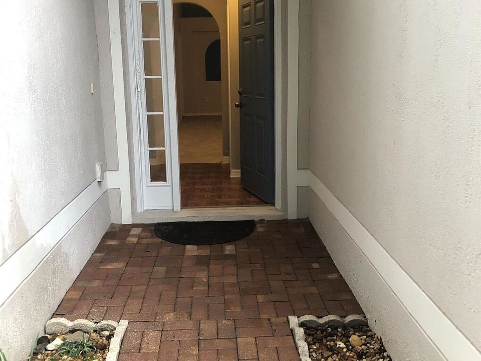 1st image of 2636 Bluewave Dr #3
