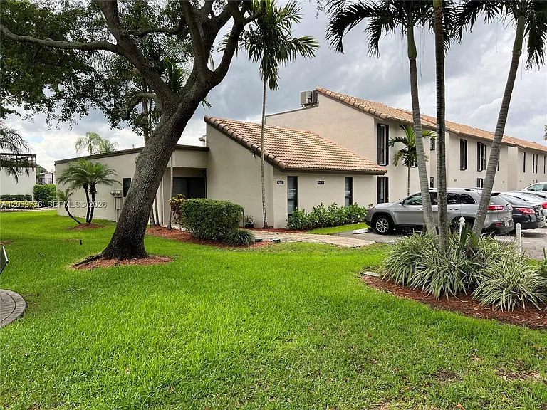 958 Mockingbird Ln #508 — Photo 16