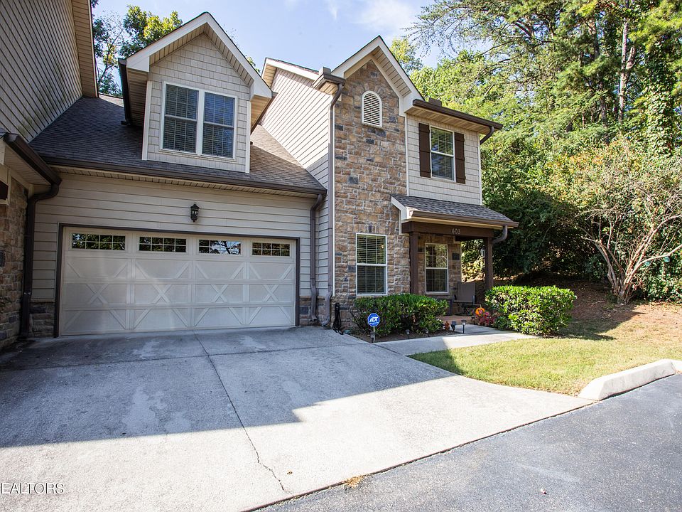1st image of 403 Cannon Point Way