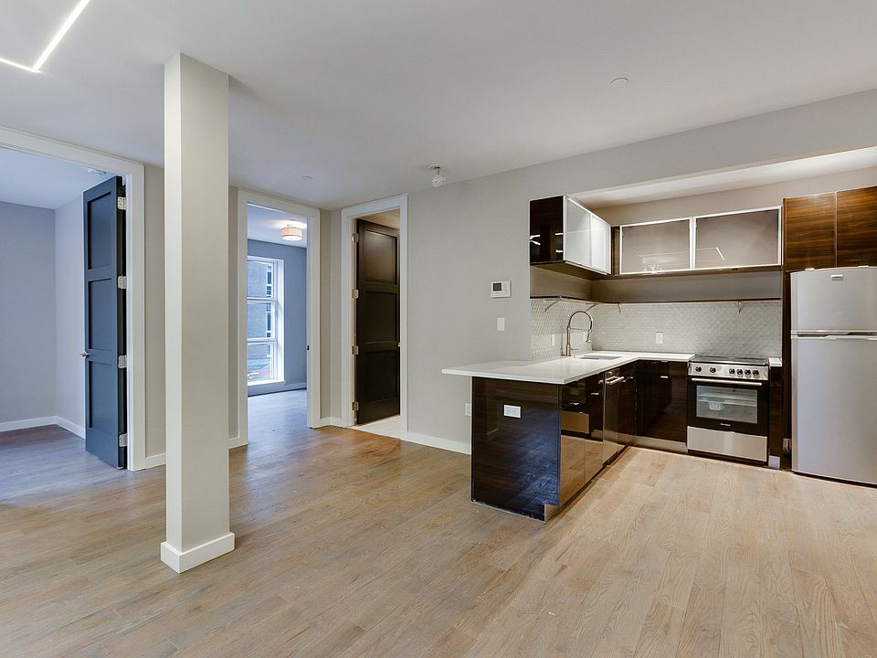1st image of 125 Leonard St #1RAY