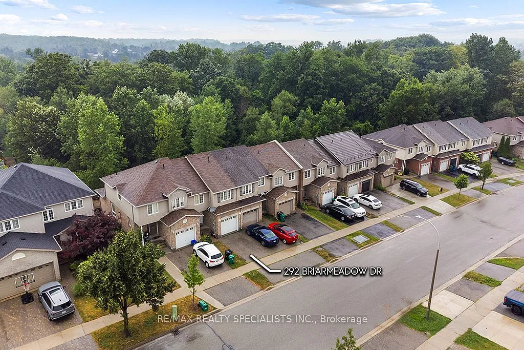 3 bed, $2,950 — Photo 1