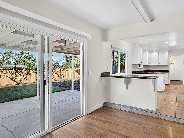 611 Rock Oak Rd — Photo 16